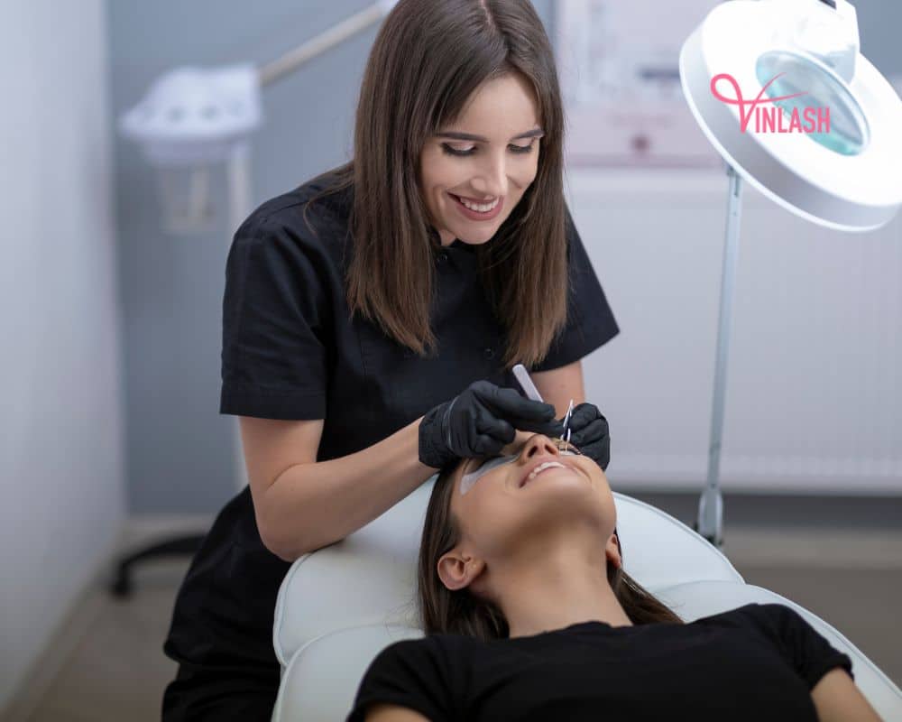 the-ultimate-guide-to-buying-lash-extension-supplies-for-your-lash-business-6