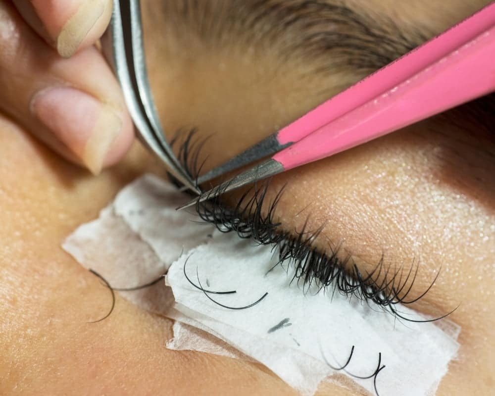 Recommended-eyelash-growth-serum-that-really-work-7