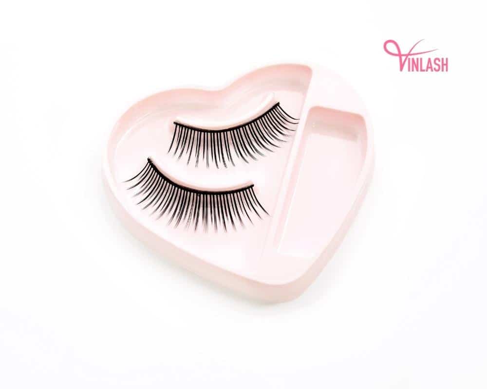 tips-for-lash-businesses-on-sourcing-bulk-false-eyelashes-7