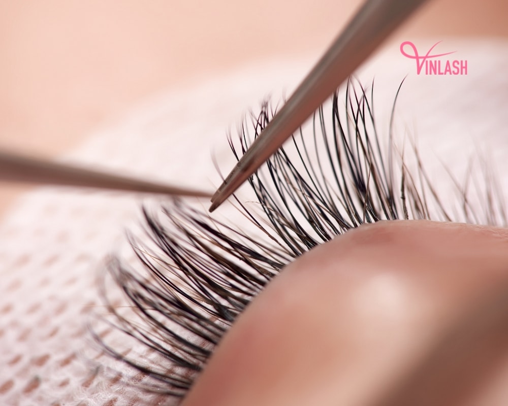the-ultimate-lash-tech-supplies-checklist-for-lash-technicians-4
