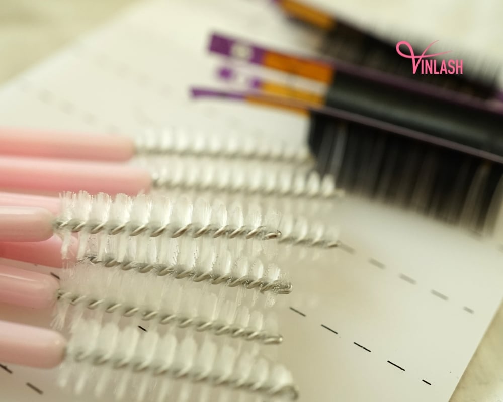 factors-to-consider-when-choosing-the-best-lash-extension-supplies-5