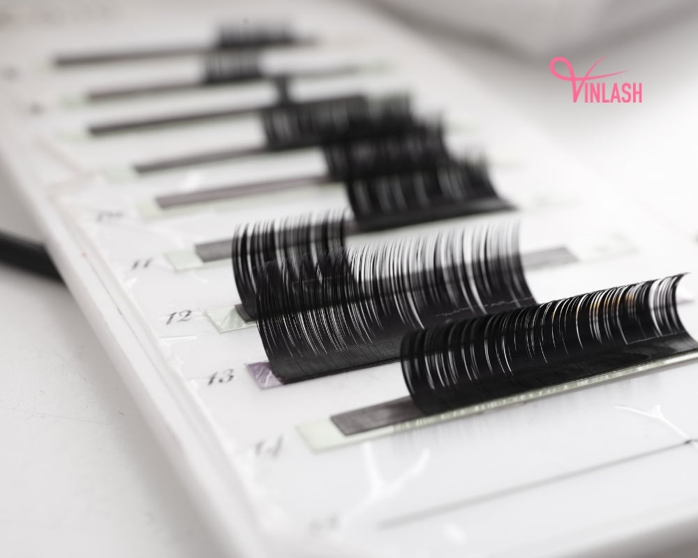 a-comprehensive-guide-to-discover-the-best-lash-supplies-for-your-lash-business-11