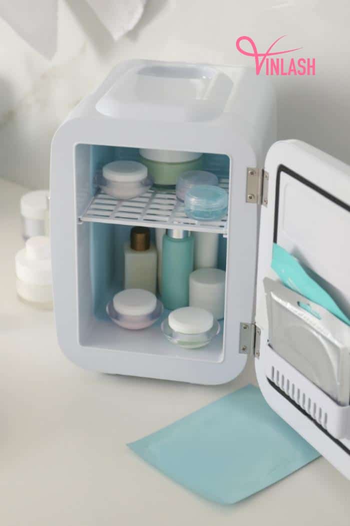 an-effortless-way-to-choose-the-right-eyelash-glue-manufacturer-private-label-8