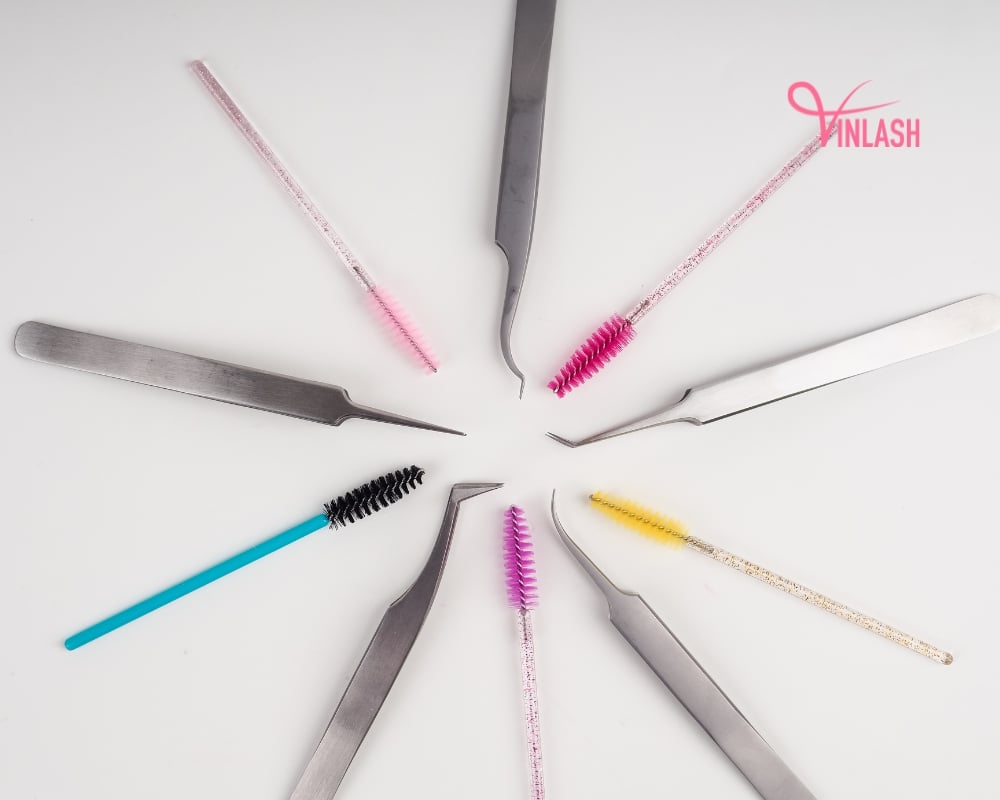 4-essential-beginner-lash-tech-supplies-you-cant-afford-to-miss-7