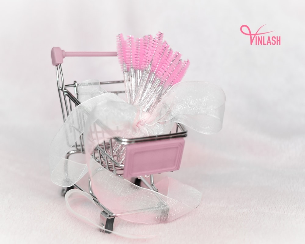 a-comprehensive-guide-to-discover-the-best-lash-supplies-for-your-lash-business-12