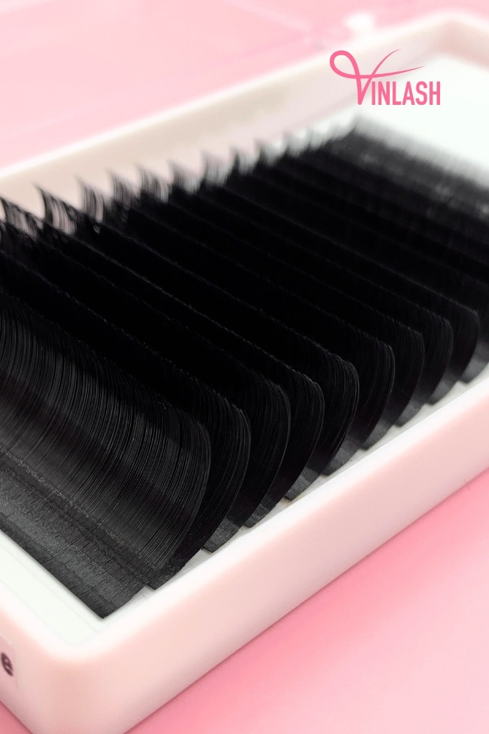 what-are-cashmere-lashes-1