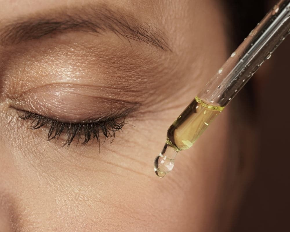 Recommended-eyelash-growth-serum-that-really-work-3