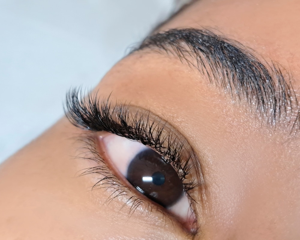 things-to-consider-when-buying-lash-foam-cleanser-wholesale-uk-9
