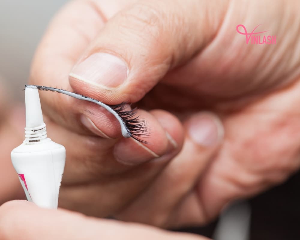 a-comprehensive-guide-to-discover-the-best-lash-supplies-for-your-lash-business-6