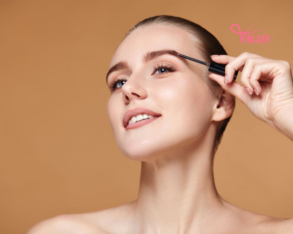 elevate-your-beauty-business-with-premium-lash-and-brow-supplies-2